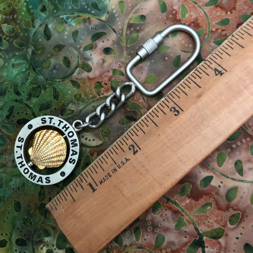Two Caribbean Keychains - Picture 4 of 7